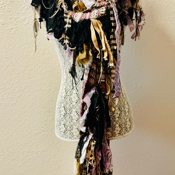 Handmade Leather Fringe Faux Fur Upcycled Statement Upcycled Scarf 76” Unique - Picture 8 of 10